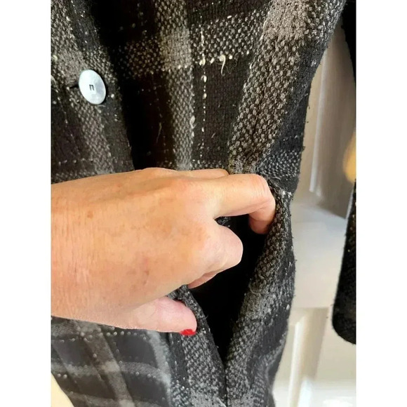 DKNY Women’s Wool Trench Coat Size 8 Grey/ Black Plaid Button up Lined pockets - Picture 7 of 10